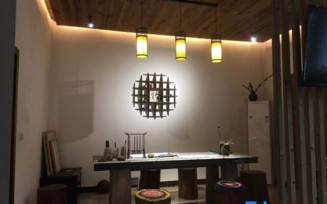 Sanqing Renjia Guesthotel