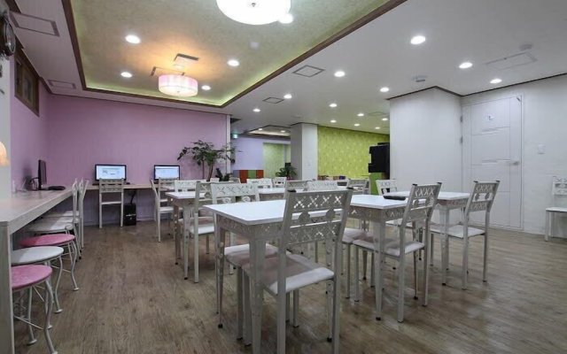 Gyeongju Friend Guest House - Hostel