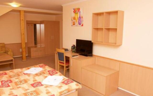 Hotel Clavis