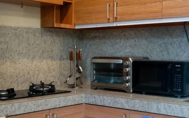 Private 4 Bedroom Villa in Kerobokan By Nami Bali – Kitchen – Kerobokan