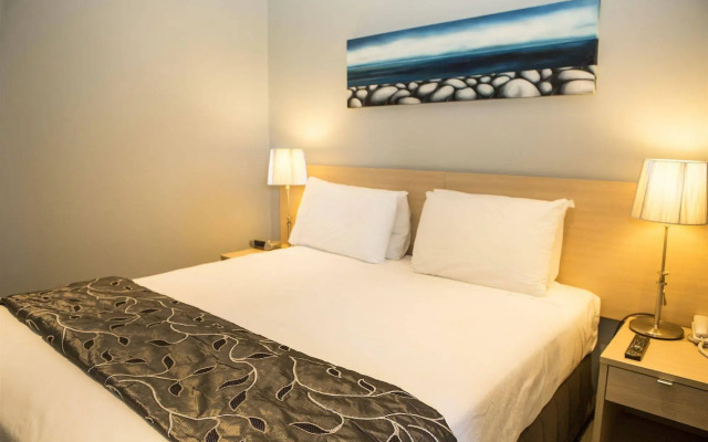 Waves Motel