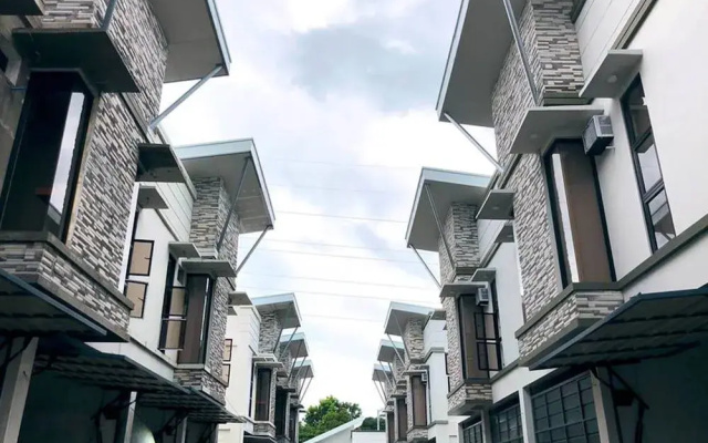 Sky Hotel Pampanga