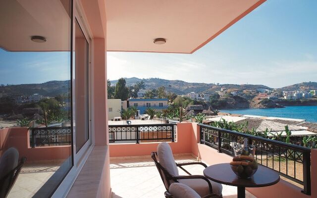 Niriides Beach Hotel