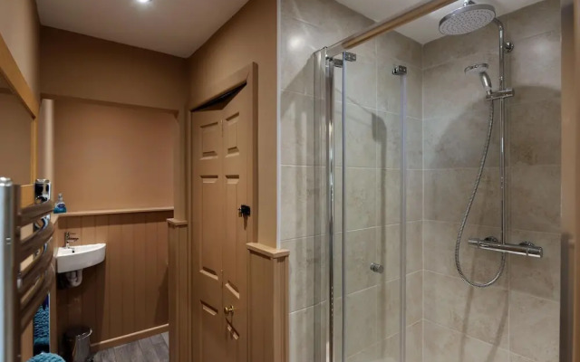 Sea View Apartment - Sea Front Apartment With Views