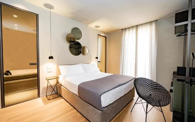 Elite Accommodations & Hydromassage Pool