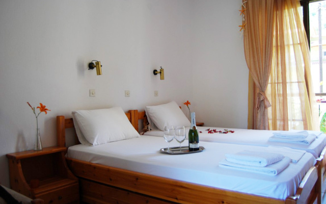 Estrella Delmar Studio