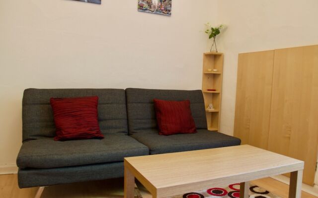 1 Bedroom Flat With Sofabed Sleeps 4