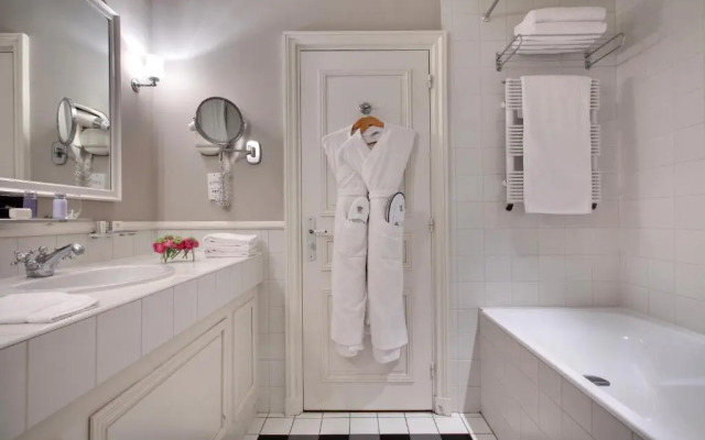 Château Cordeillan-Bages - Relais & Châteaux