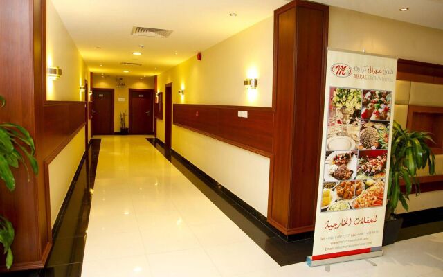 Meral Crown Hotel