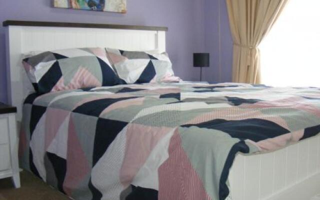 Numurkah Self Contained Apartments - The Saxton