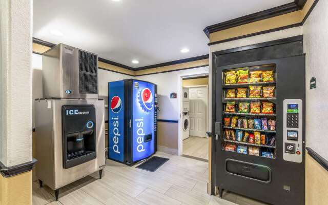 Quality Inn & Suites SeaWorld North