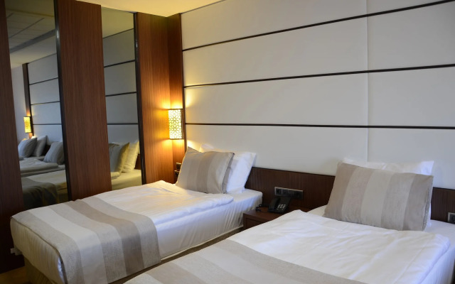 Safa Royal Museum Hotel