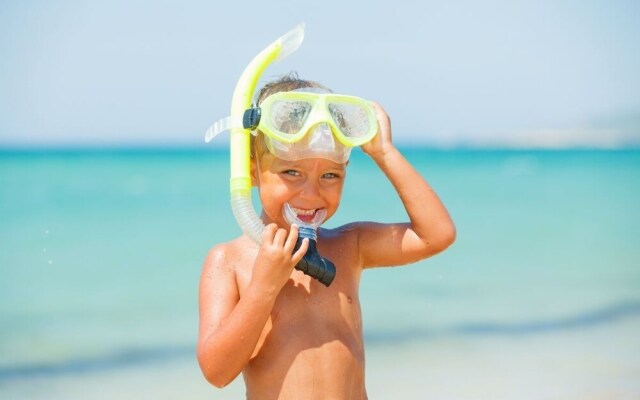 1299 Laurel Grove 3 Bedroom Home by RedAwning