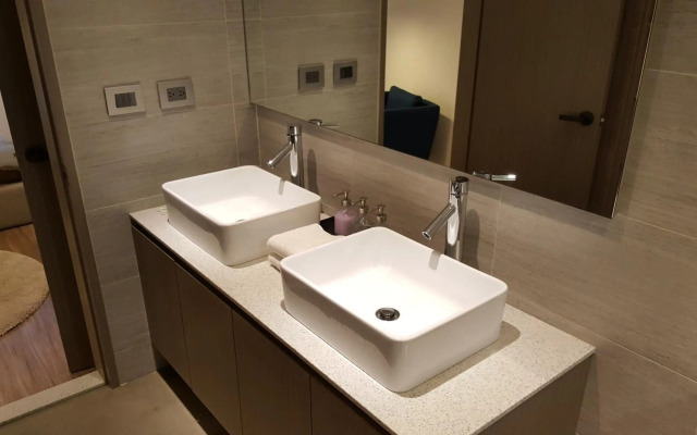 3 Bedrooms+1 Study room (Near Taipei 101 and MRT)