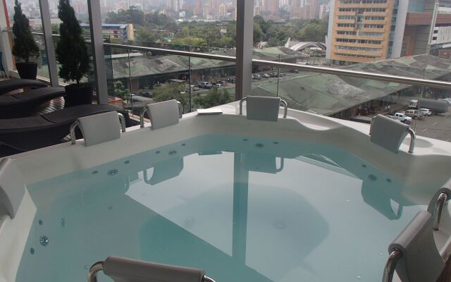 Hotel Sixtina Plaza Medellin