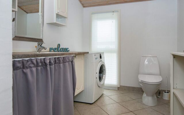 6 Person Holiday Home in Struer-by Traum