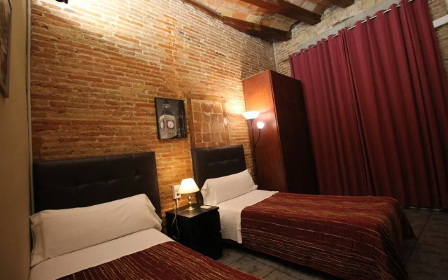 Hostal Orleans