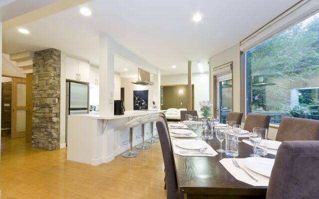 Furano Fresh Powder Apartments and Chalet