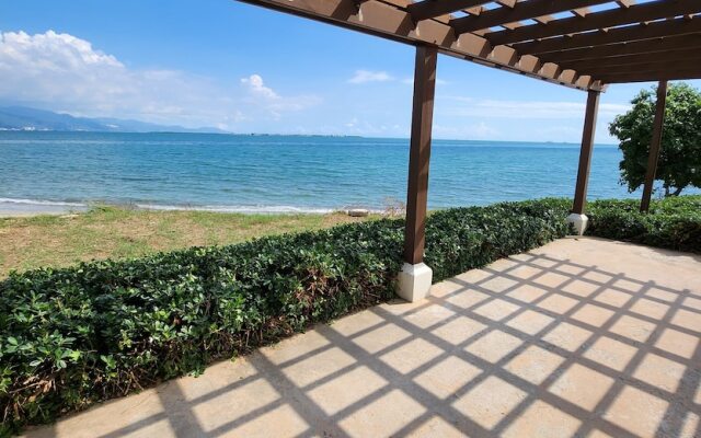 Balcony Breeze @ Bayfront Villas Portmore