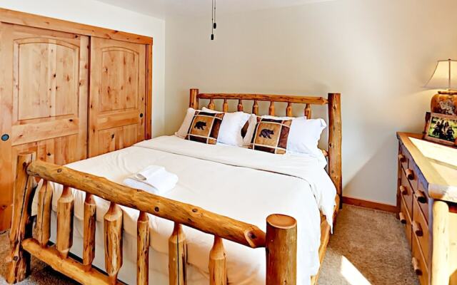 Quiet 2BR Home w/ Kid-Friendly Yard