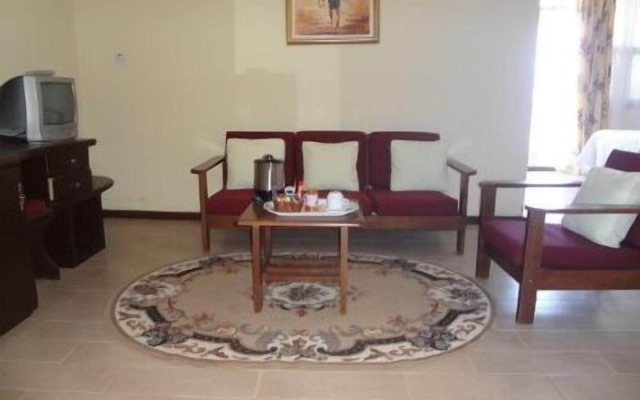Roc Heights Lodge