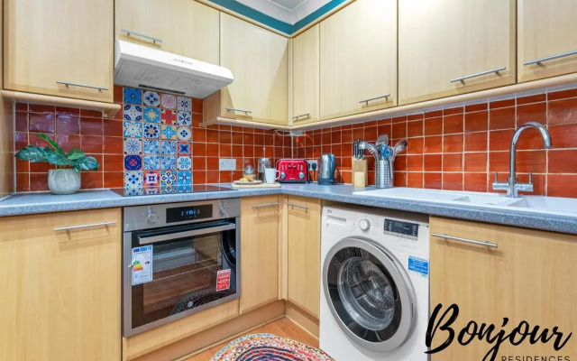 Central Cozy 2BR-1BA near Princes Street