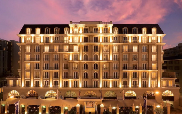 Апартаменты Cape Royale Residences