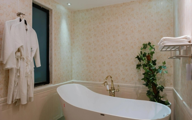 Midori Concept Hotel
