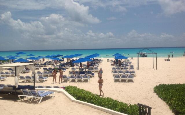 Kahlo beach apartment