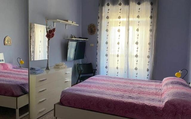 Appartamento con due stanze, bagno e cucina