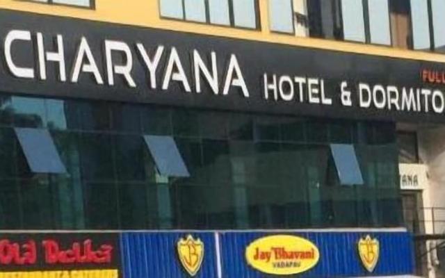 Charyana Hotel Ac Dormitory - Hostel