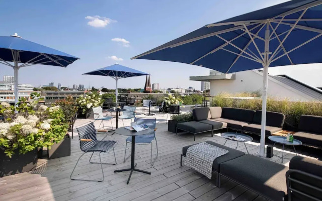 OBERDECK Studio Apartment House