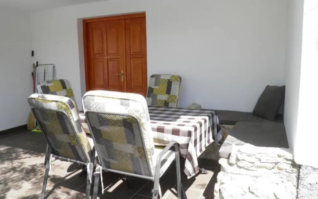 Sunny Pool Apartments - One Bedroom Apartment