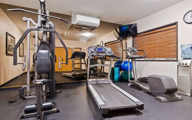 Best Western Plus Eagleridge Inn & Suites