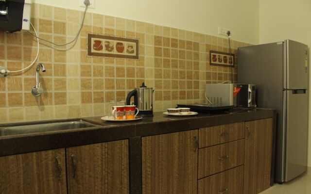 OYO 9163 Home 1BHK Poolview LPK Club Candolim