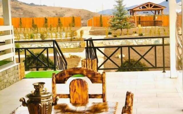 COTTAGE CHALET and TOURS