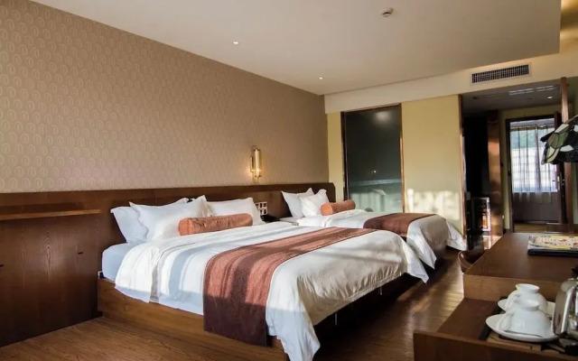 Xingyi Chain Hotel Jiangxia Metro Station