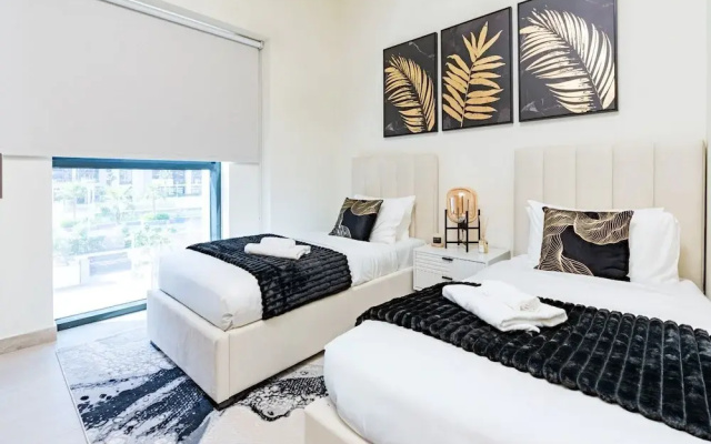 Nasma Luxury Stays - Azizi Riviera 44
