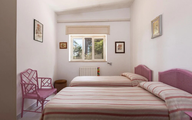 Villa Carmen With Garden And Pool