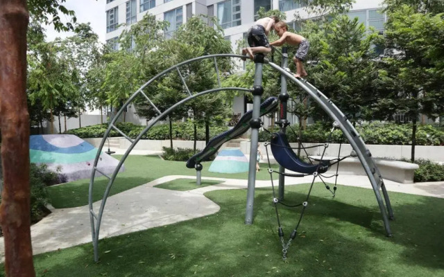 MyCrib45*The Robertson KL-B.Bintang