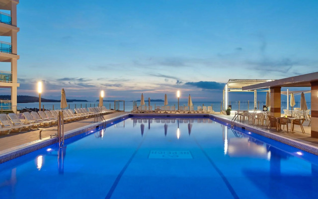 Nereida Aparthotel