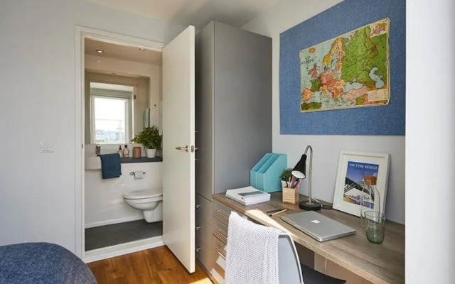 Hashtag Newcastle Collingwood