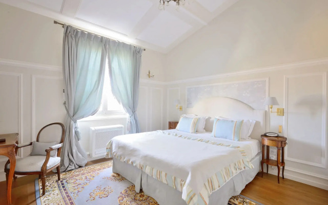 Villa Victor Louis