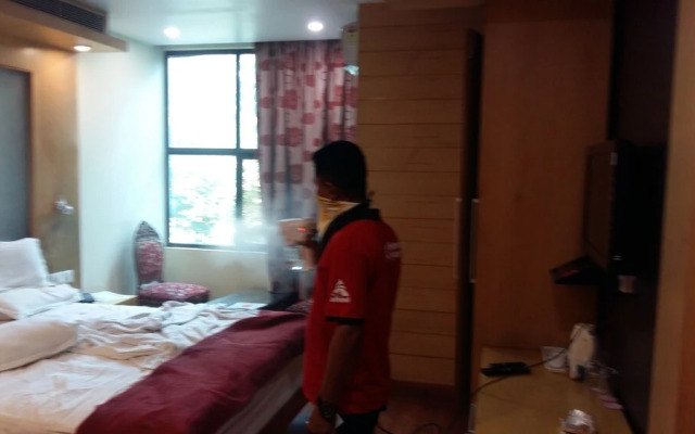 Hotel Emarald