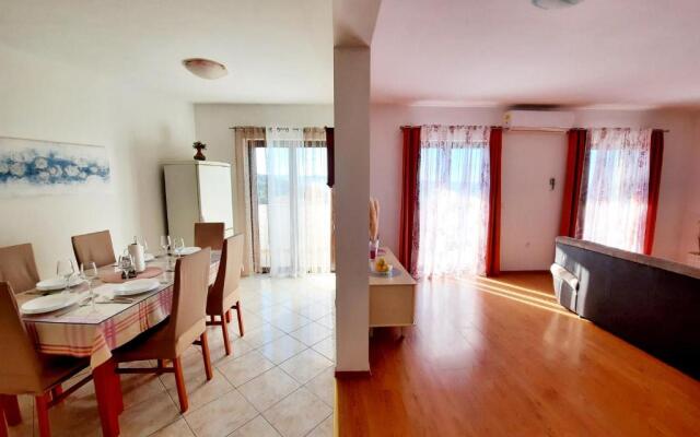 Lovely 3-bedroom apartment with breathtaking view