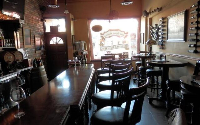 Gaslight Inn