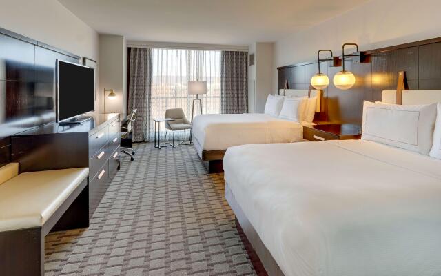 The Chattanoogan Hotel, Curio Collection by Hilton