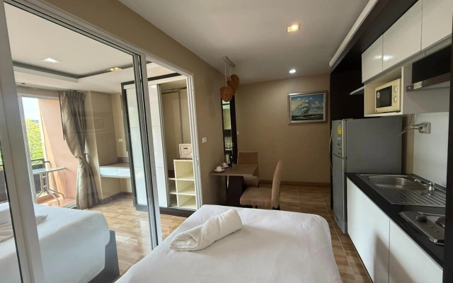 Greenview Ekkamai 10