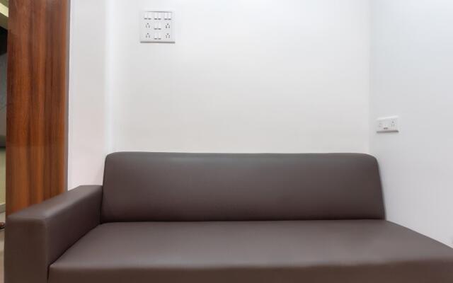 OYO 40158 Silver Key Rahul Executive