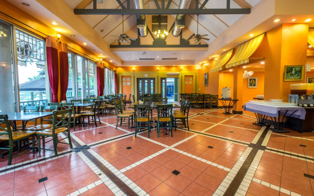 Brookside Valley Resort